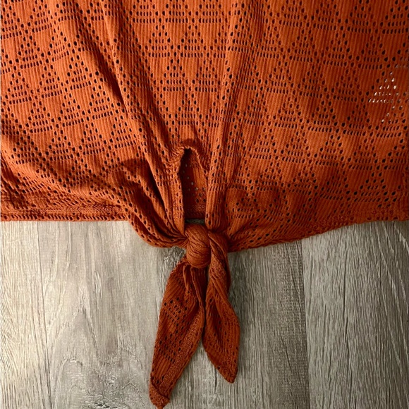 Madewell Modern Tie-Front Tee in Geo-Eyelet - Rust - Picture 2 of 11
